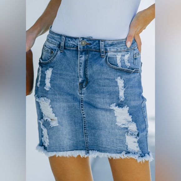 Denim Distressed Raw Hem Mini Skirt - Picture 2 of 4